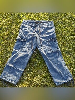 VINTAGE Calvin Klein Jean Cargo Capris- Casual Utility Style